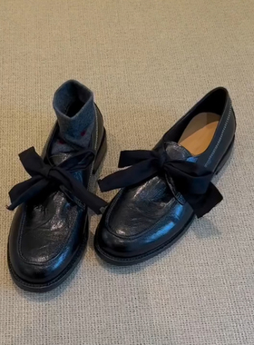 乐福鞋女2026新款真皮软底不累脚轻便黑色蝴蝶结低跟显脚小小皮鞋