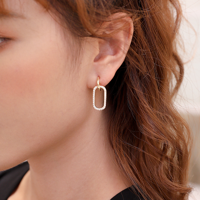 休闲简约金色圈圈耳环