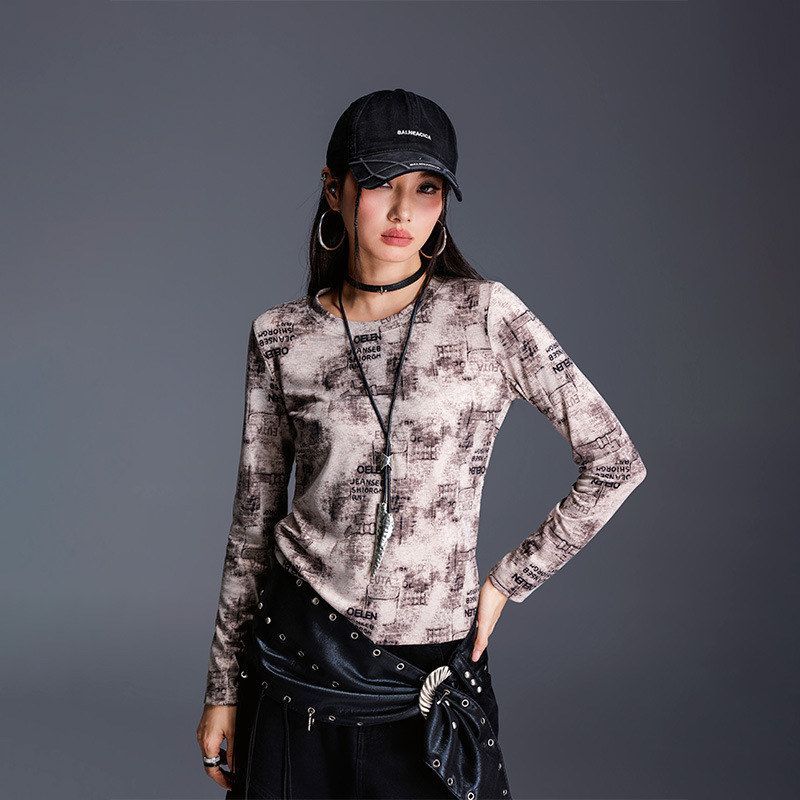 拓谷潮牌2026秋季新款圆领长袖T恤女字母印花修身显瘦打底衫上衣图片