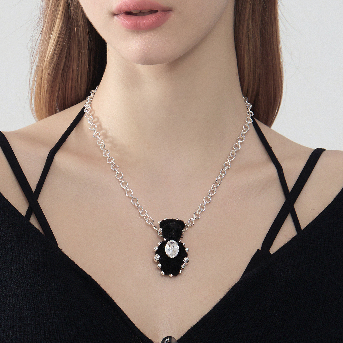 设计感甜酷黑色小熊项链