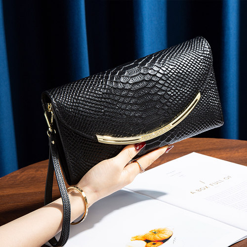 丝芙伦鳄鱼纹真皮大容量手抓包女
