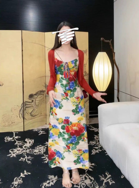 一尧【加州梦境】2024夏季港风短款开衫+显白明媚碎花连衣裙套装