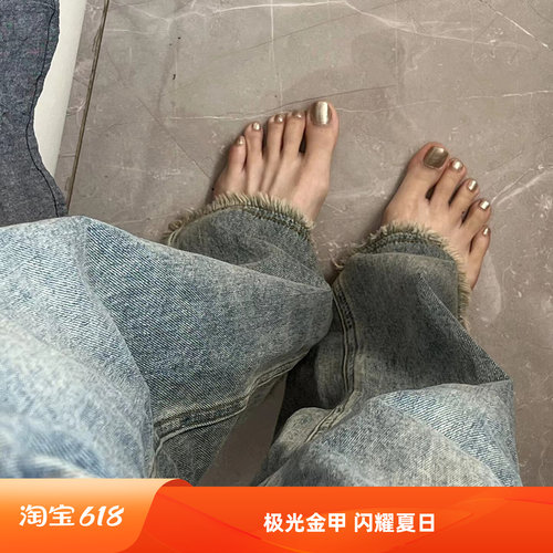 超显白镜面脚指美甲~很特别高级