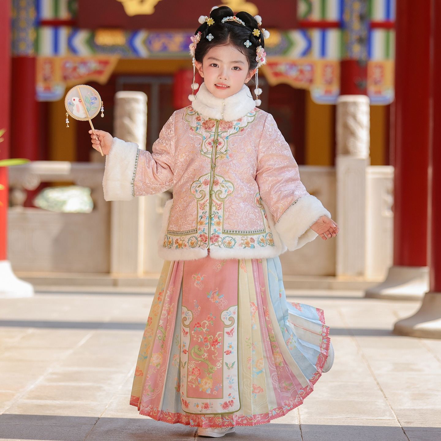 汉服女童秋冬季2026新款儿童明制马面裙套装小女孩过年拜年服冬款