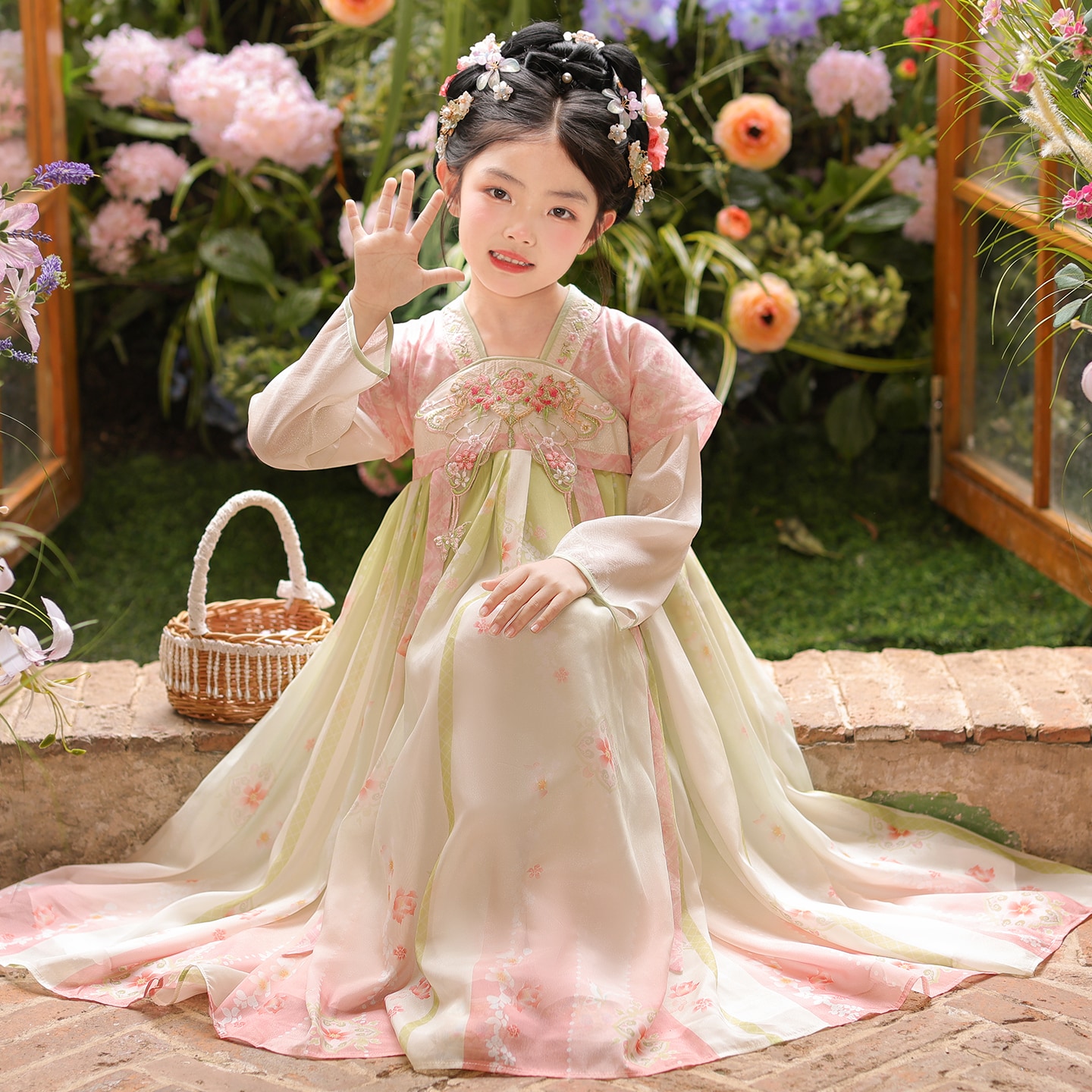 女童汉服连衣裙秋季2026新款儿童古风唐装裙子超仙秋装古装公主裙