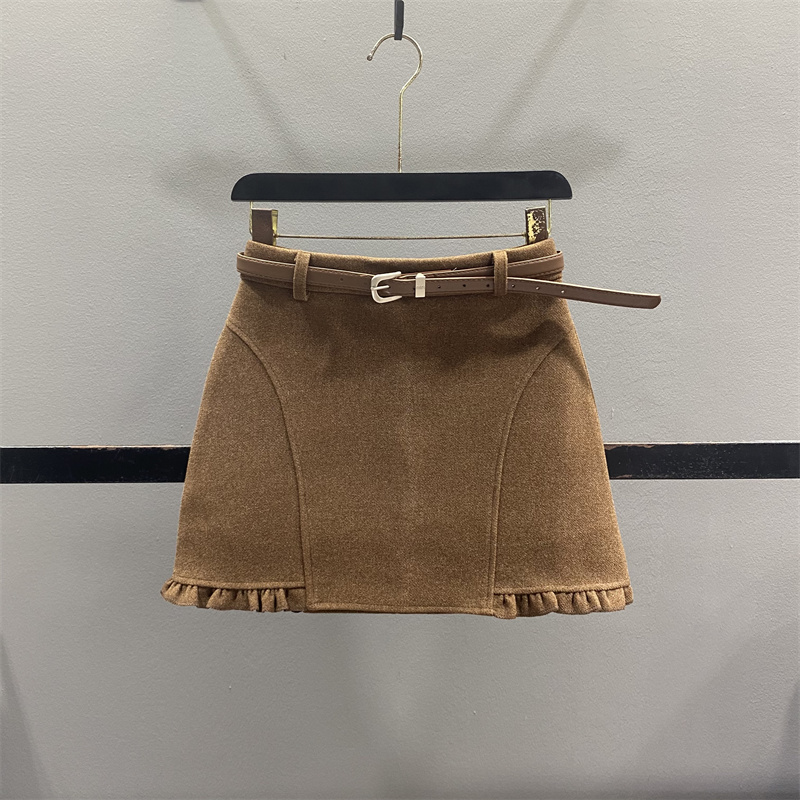 设计感木耳边拼接毛呢半身裙女2025秋冬减龄高腰显瘦A字包臀短裙