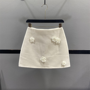 高腰辣妹A字包臀短裙 减龄立体花朵毛呢半身裙新款 清仓不退换