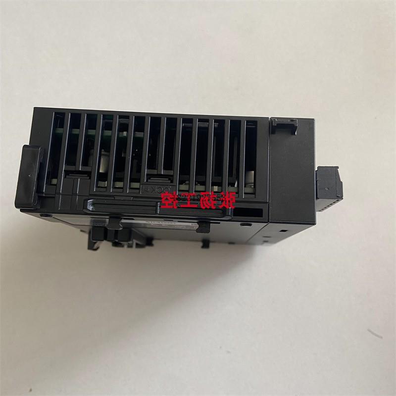 议价KV-XL202 KV-B16RC KV-B16TCP KV-B8RC可控制器