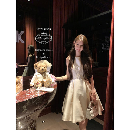 MummyCat下蛋喵【天使阶梯】新品高贵气质睫毛蕾丝拼接礼服连衣裙