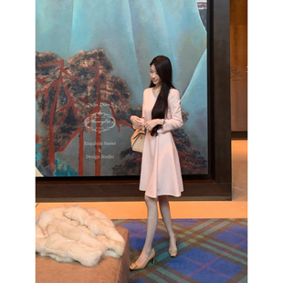 Mummy Cat下蛋喵【悦己至上】26新品优雅立体剪裁V领长袖连衣裙