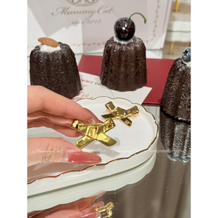 新品 下蛋喵 金色亮面立体蝴蝶结精致高级配件胸针 Cat Mummy