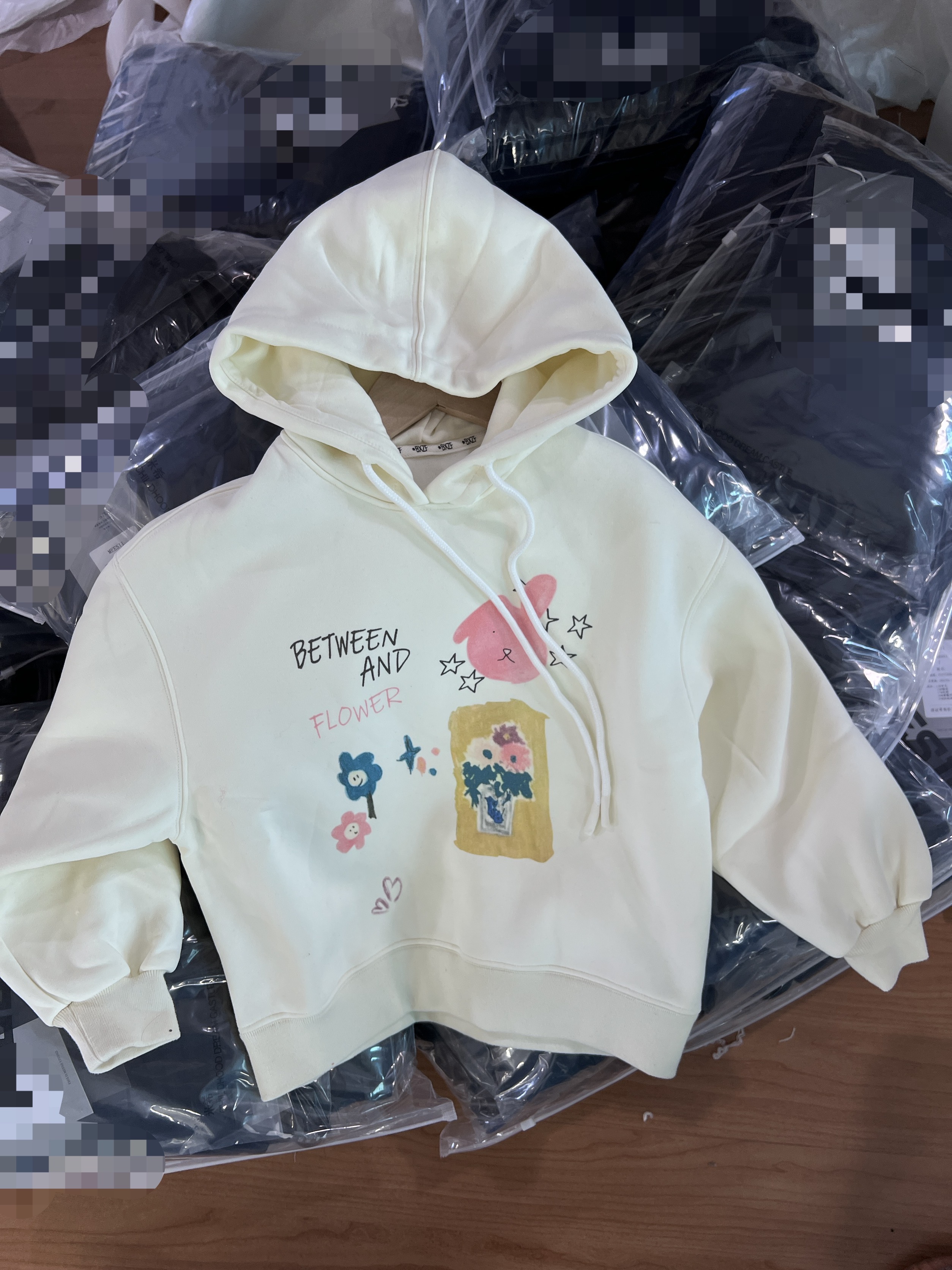 小资范童装2025冬季新款女童加绒连帽卫衣一体绒女童上衣无吊牌