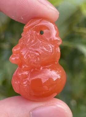 精品南红葫芦吊坠，颜色红润，品质好，尺寸20x31mm