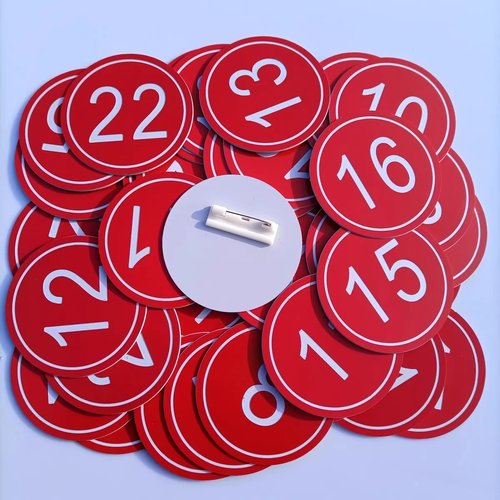 舞蹈号码牌抖音直播间考级比赛号牌带别针塑料数字牌模特胸腰牌