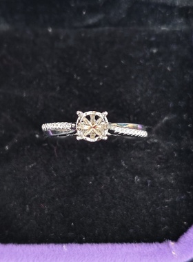 925银镀铂金50分培育钻女戒