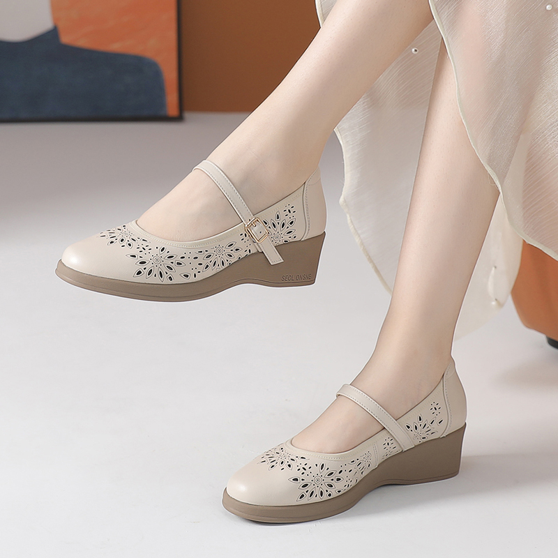 浅口单鞋韩版镂空一字扣妈妈鞋