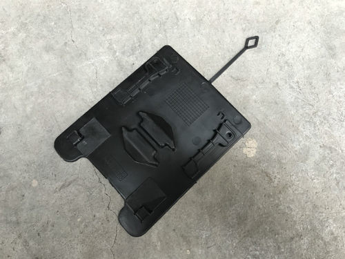 奔驰小盖板护板叶子板内衬