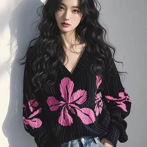 高级感黑色v领印花针织衫女2025年秋季新款减龄洋气毛衣长袖上衣