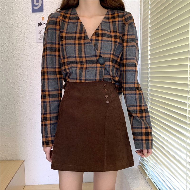 Real shot frosted Plaid Vintage shirt + simple skirt suit