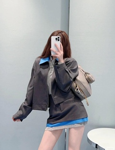 叠穿 打底衫 M系春灰色假两件蓝色拼接夹克外套短裙套装 Polo领长款