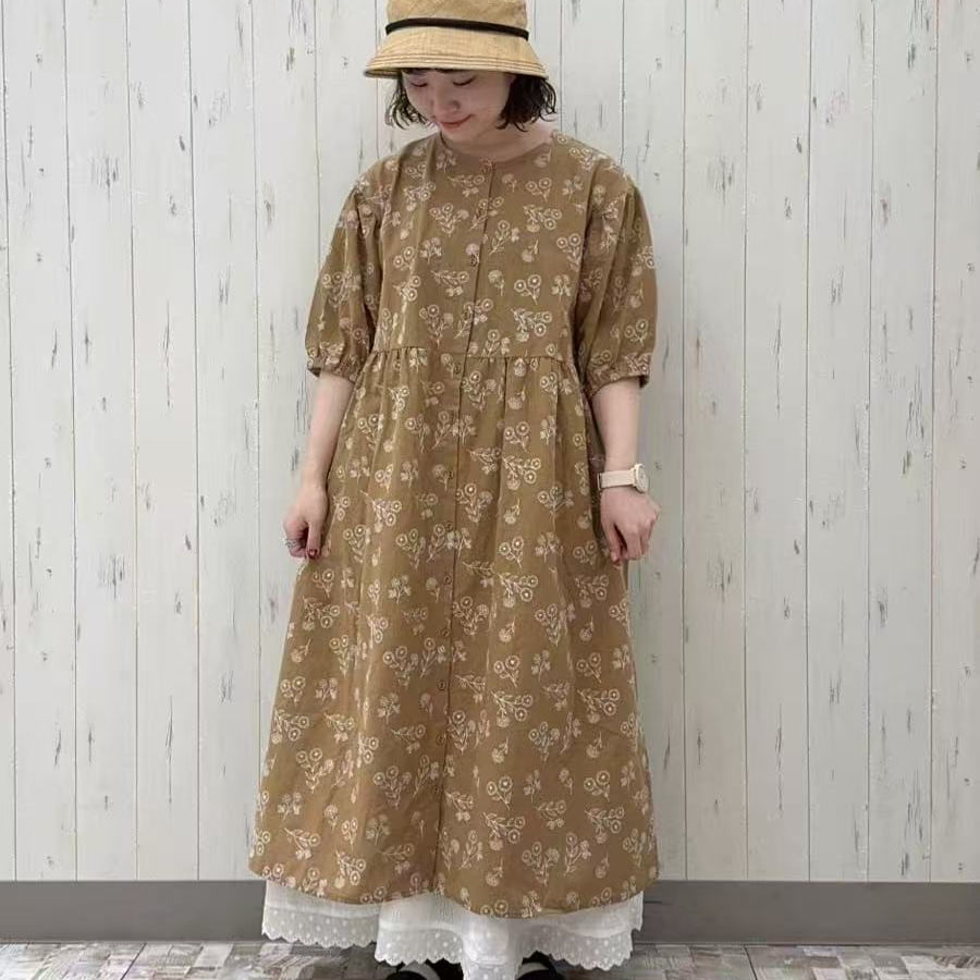 SM短袖重工花朵刺绣连衣裙女2025夏季新款甜美圆领棉麻宽松中长裙