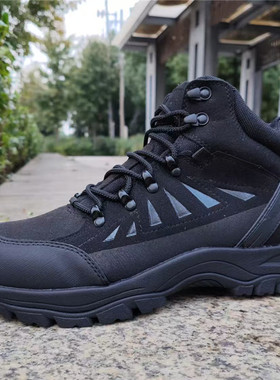 QB-19男士冬季加绒内里高帮轻便防寒靴黑色运动棉鞋保暖雪地靴