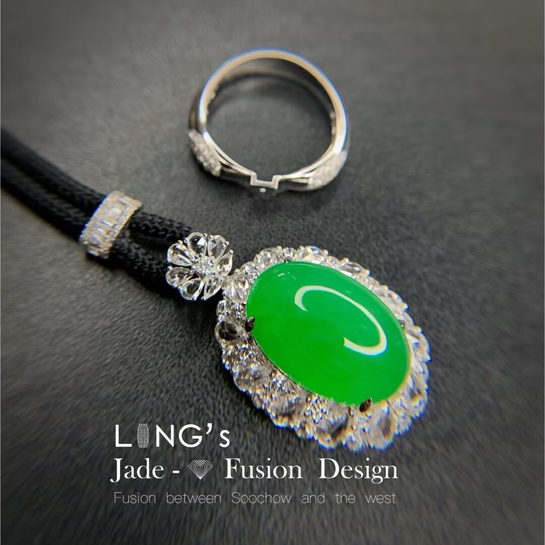 *吉祥玉易坊*18K白金钻石  翡翠 满绿大蛋面  挂件戒指  双用款