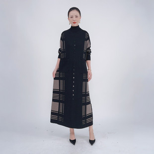 B276高领黑杏双拼色排扣羊毛连衣裙女宽松大码时尚长袖过膝玥玥羊
