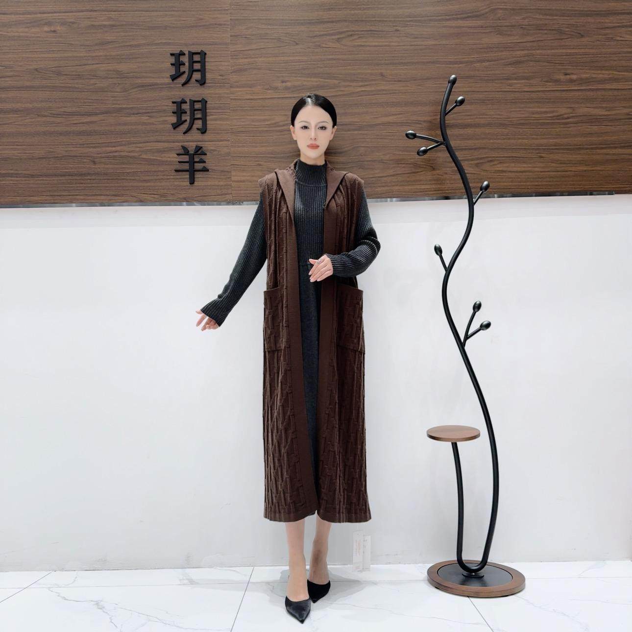 A296咖色单马甲气质设计师秋冬长款提花轻奢 针织连衣裙,女装/女士精品,马夹,淘宝优惠券,粉丝福利购,淘宝优惠卷