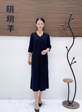 A604藏青色针织连衣裙显瘦收腰设计师优雅时尚气质复古夏季玥玥羊