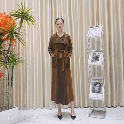 A151豹纹咖设计款气质秋冬轻奢针织连衣裙时尚复古玥玥羊