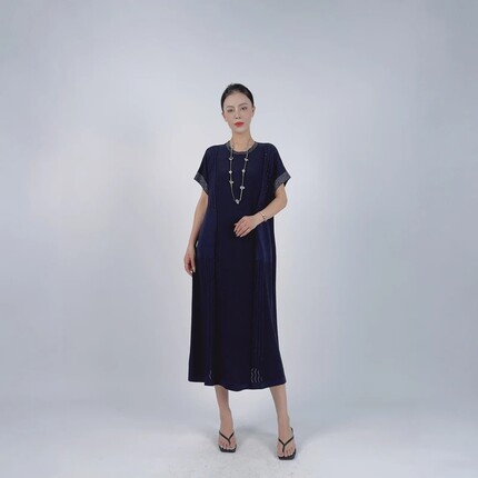 A866藏青色立体提花针织连衣裙显瘦设计师优雅时尚气质复古玥玥羊
