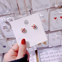 Свежие маленькие модные милые серьги, популярно в интернете, простой и элегантный дизайн