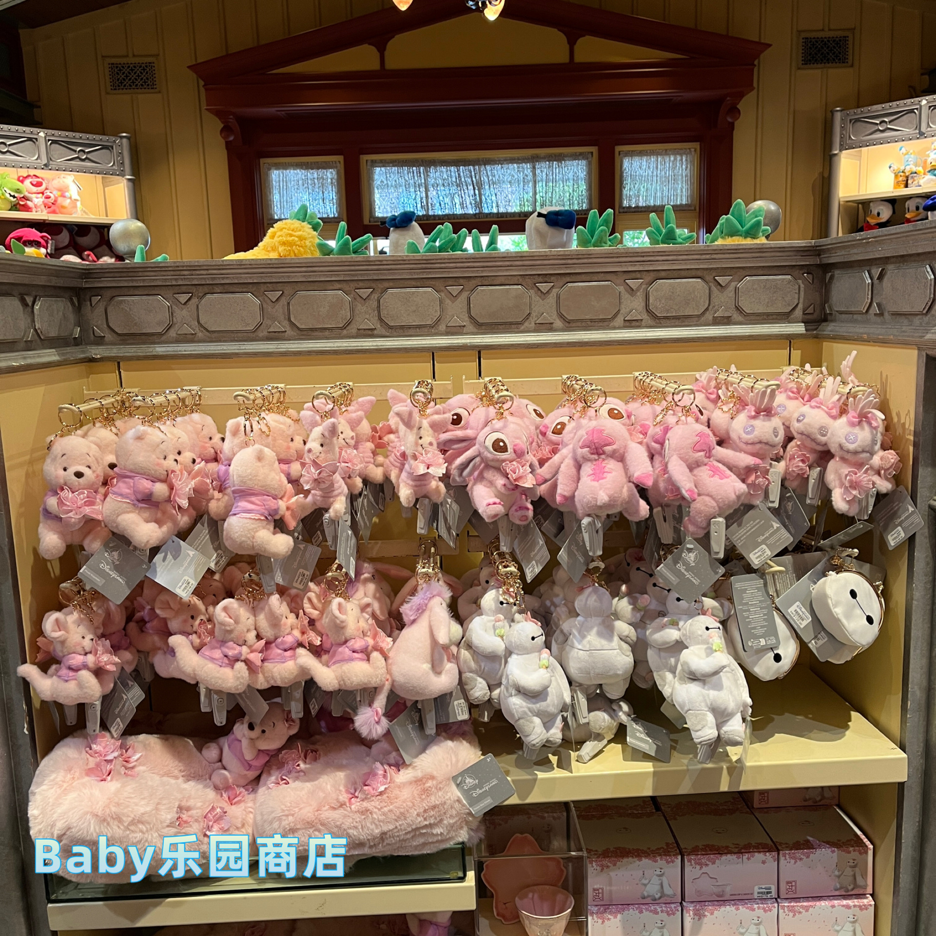 香港迪士尼2025樱花系列史迪奇维尼皮杰猪卡通毛绒公仔挂件钥匙扣
