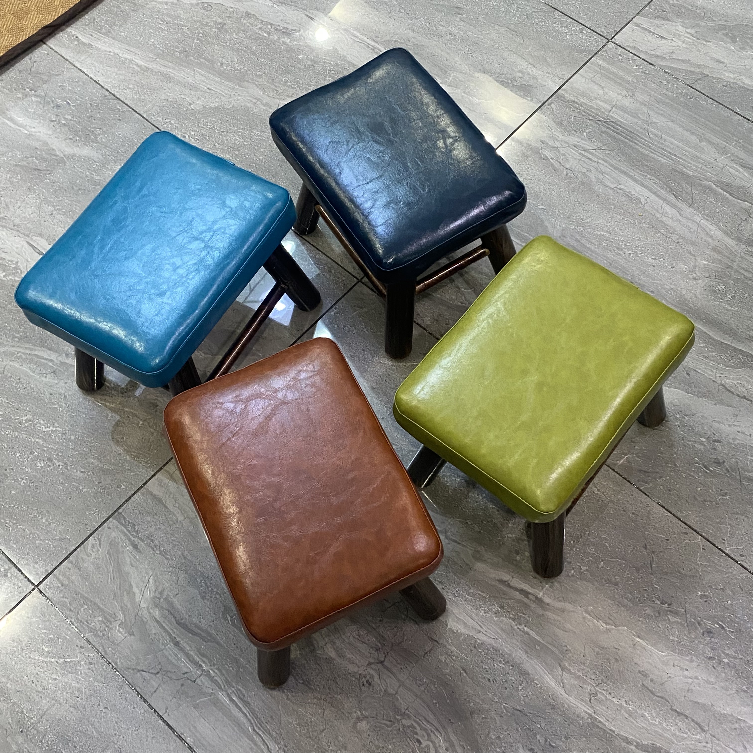 美式乡村家用客厅小凳子茶几门口换鞋长方矮板凳实木通用皮革软椅