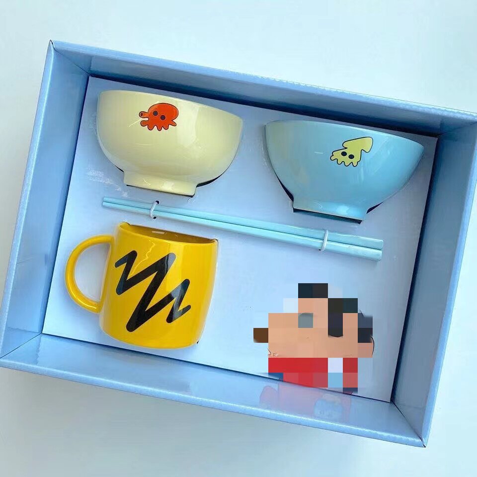 现货蜡笔小新陶瓷餐具套装早餐杯马克杯碗筷组合盘子儿童餐具套装