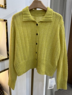 牛油果绿色百搭羊绒衫 复古森系翻领设计感冬季 宽松时尚 2025冬季