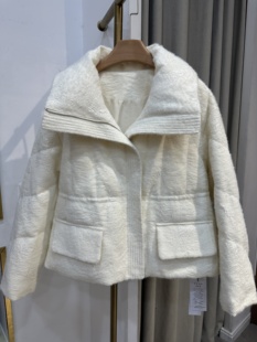 奶fufu包裹 新国标白鹅绒内收腰线超显瘦羽绒服外套 柔软松弛感