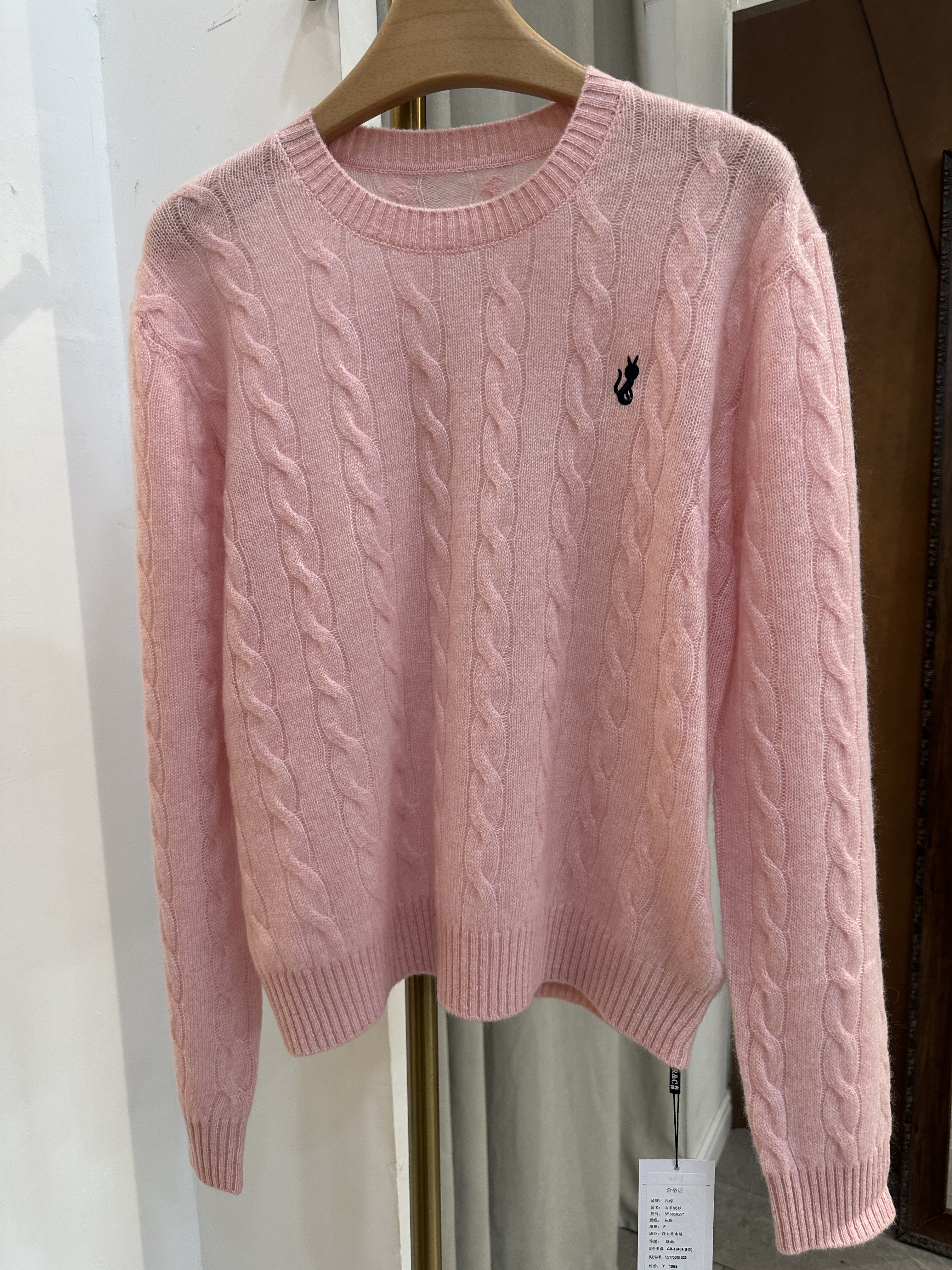 2025秋冬新款圆领麻花针织衫女宽松显瘦百搭羊绒打底上衣