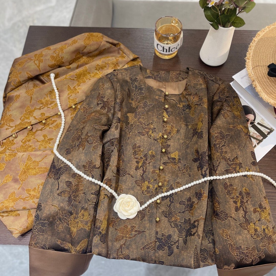 诺诺工艺蝴蝶印花草色百搭款保暖棉服外套含50真丝YS73-G3