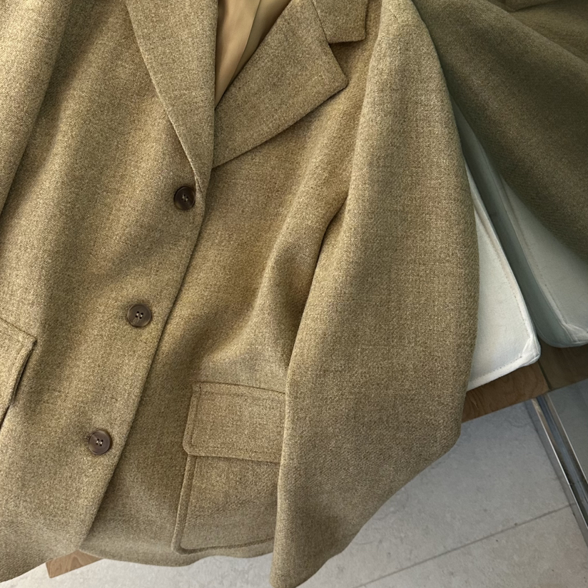 诺诺小众杭州站-赫本风翻领宽松外套西装3CWT600