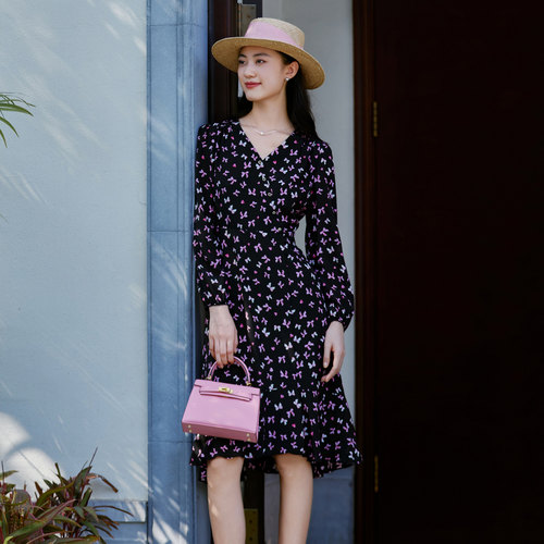 歌蒂诗优雅修身长袖连衣裙