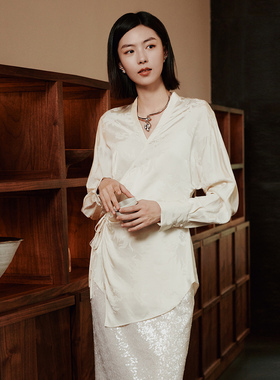 歌蒂诗春季专柜新款简约气质知性交叉式系带小衫女 8E31S1393