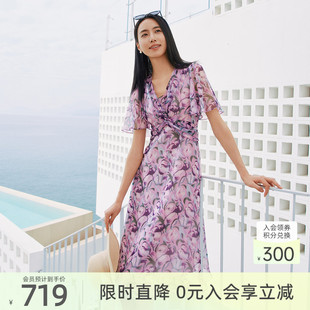 歌蒂诗夏季专柜新款时尚通勤气质V领喇叭袖连衣裙女1F22L3538