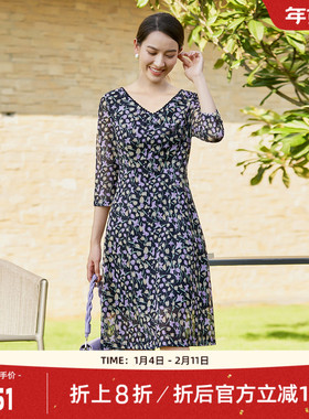 歌蒂诗秋新款气质休闲简约收弹力网纱碎花连衣裙女1D12L1061