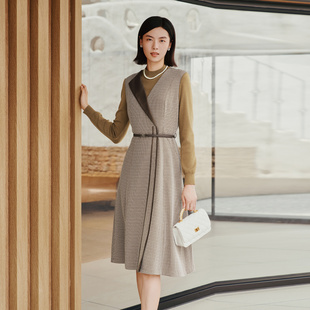 1E43L3217 优雅气质收腰显瘦假两件连衣裙 歌蒂诗2024冬季 专柜新款
