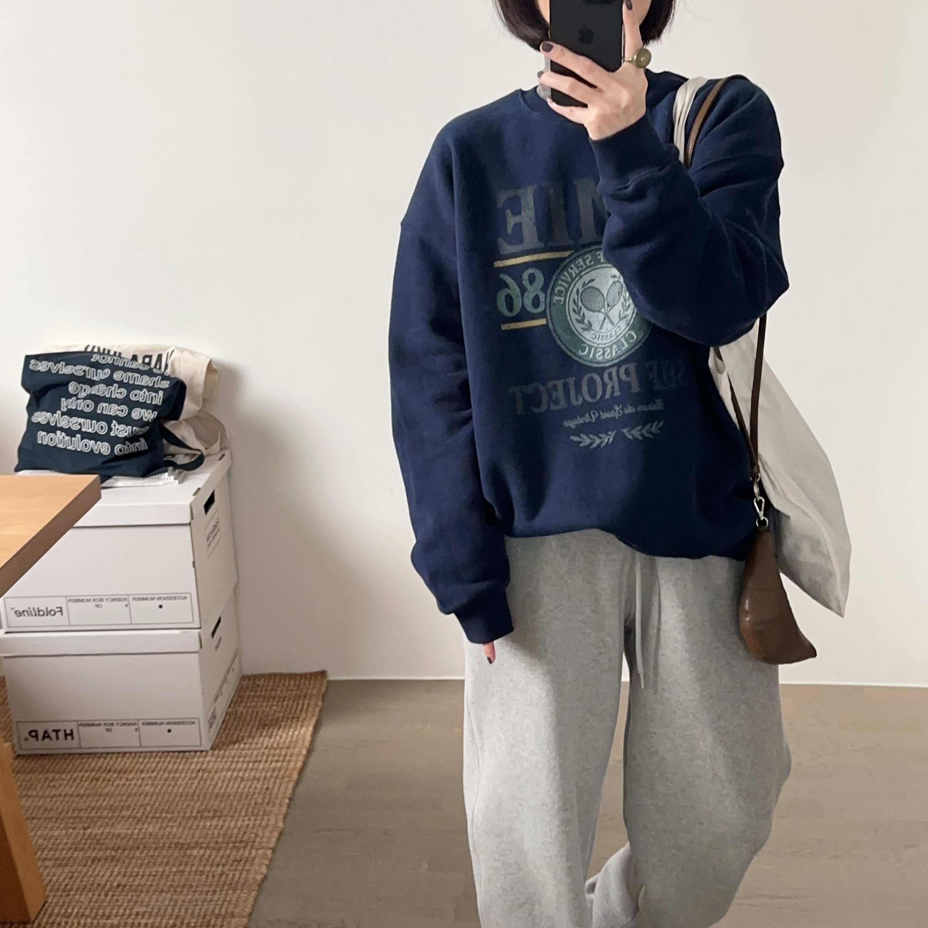 韩代25fw复古做旧印花加绒卫衣