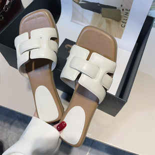 拖鞋女粗跟夏季小仙女百搭2026新款时尚法式气质休闲沙滩凉拖外穿