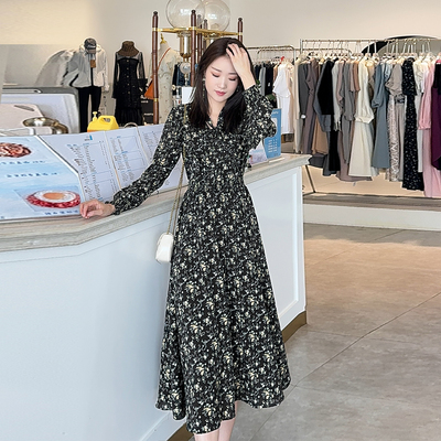 2025新款碎花长裙大码连衣裙