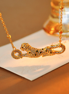 欧美时尚珐琅烤漆卧姿猎豹短项链叠戴满钻小豹子锁骨链百搭毛衣链